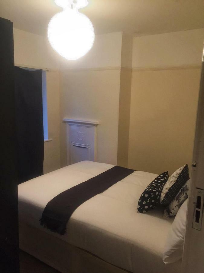 North London Cottage ภายนอก รูปภาพ