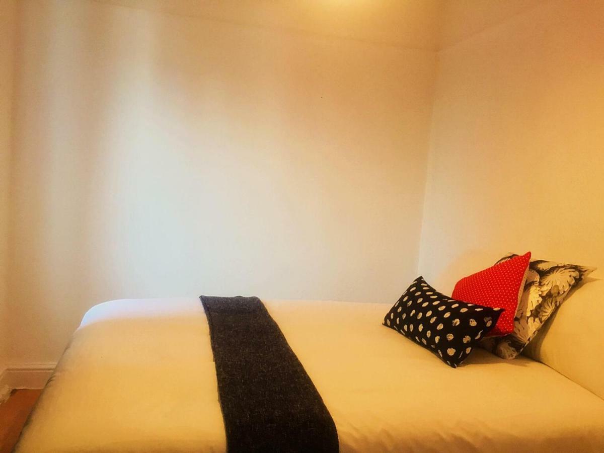 North London Cottage ภายนอก รูปภาพ