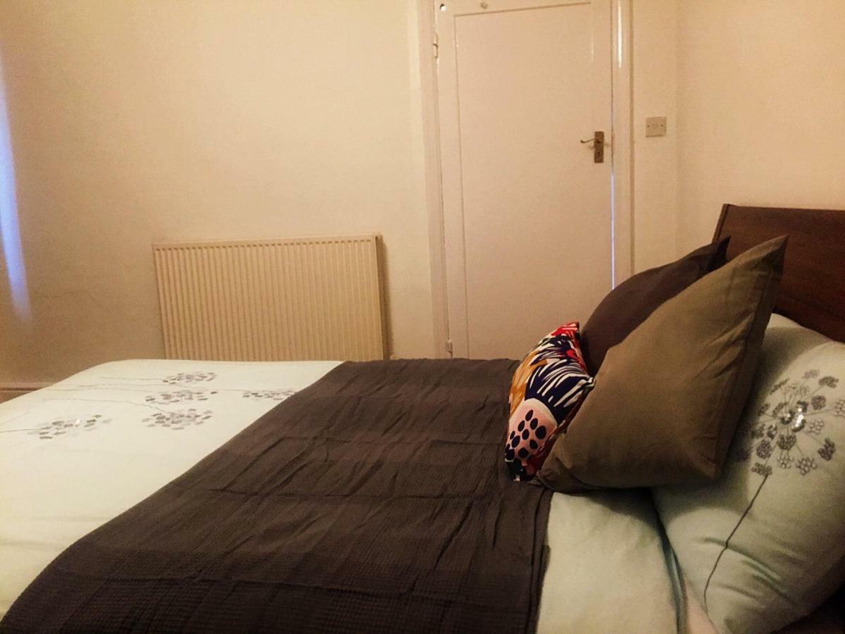 North London Cottage ภายนอก รูปภาพ